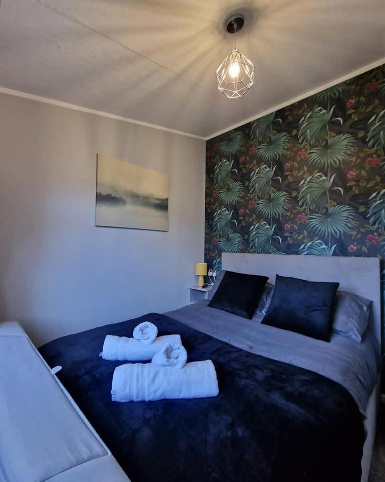4 Bed Luxury Lodge With Hot Tub Near Lake District Warton  Exteriör bild